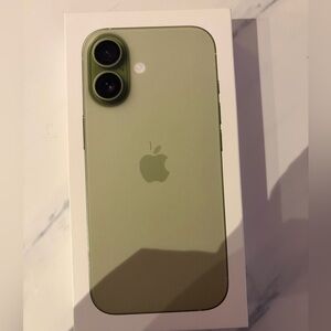 Iphone 17 Green BOX ONLY